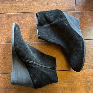 Black Heeled Boots